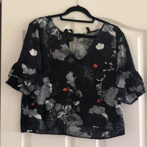NWT Floral Bell Sleeve Top